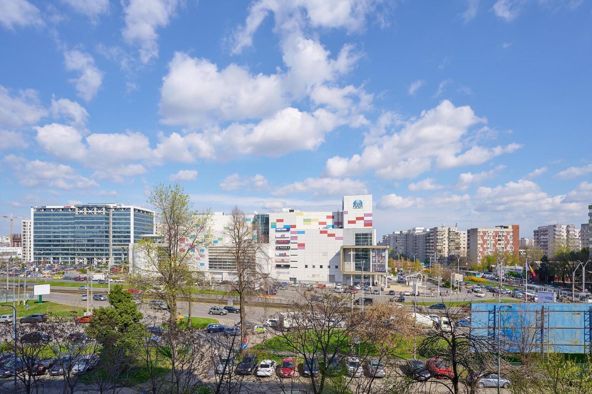 Moon Plaza Deluxe Studios Bucureşti Exterior foto